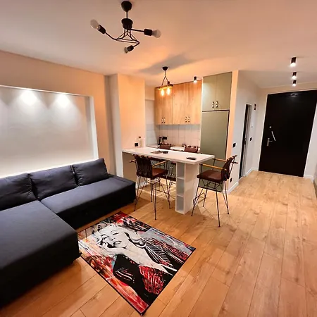 Kadikoy Alex 6k